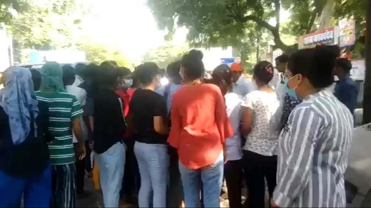 कानपुर के गर्ल्स हॉस्टल में सफाई कर्मचारी ने बनाया लड़कियों का वीडियो, गिरफ्तार